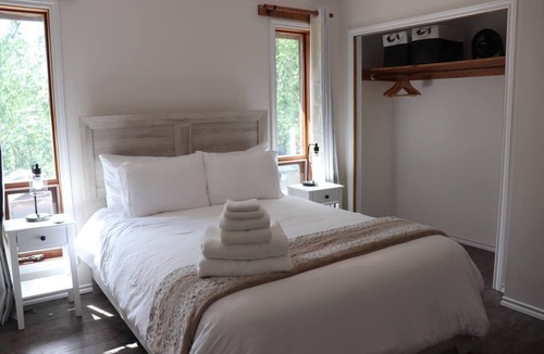 Tumbler Ridge Ski Chalet | Cozy and quiet chalet surrounded by outdoor beauty and adventure. Pet-friendly!