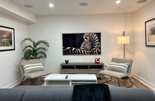 Ottawa Division Apartment | Cozy apartment in a distinguished neighborhood. Self check in