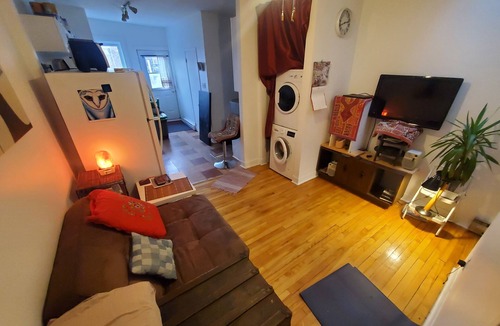 Parc Molson Apartment | Cozy Apartment in Rosemont. Pet friendly !
