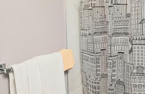 Northeast Edmonton Apartment | Cozy Basement Suite - private entrance - Free Netflix