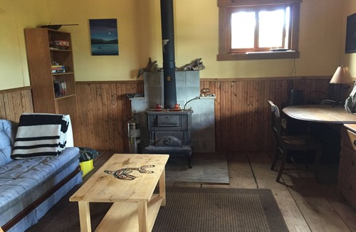 Shawnigan Lake Bed & Breakfast | Cozy Cabin on a small Off Grid Homestead