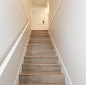 Colwood Apartment | Cozy Corner on Trumpeter