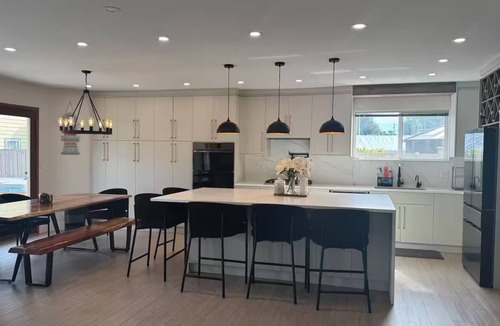 Ladner House | Cozy Family Retreat in beautiful Ladner