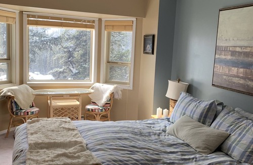 Apex Mountain Condo | Cozy Family Sized ski retreat at Apex Mountain.