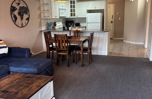 East Kootenay Condo | Cozy getaway with a beautiful view!
