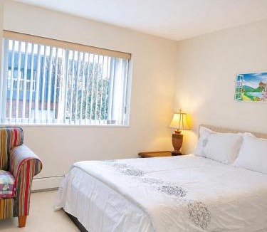 Riley Park House | Cozy Home in Vancouver