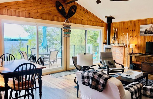Dysart et al Cottage | Cozy Lakefront Retreat on Beautiful Redstone Lake