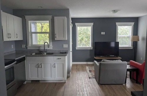 Regina Apartment | Cozy Minimalist Apartment