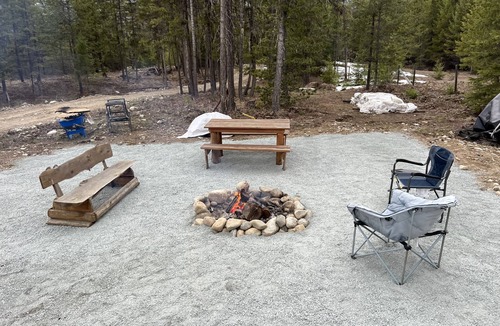 Fauquier Cabin | Cozy mountain cabin with private hot tub