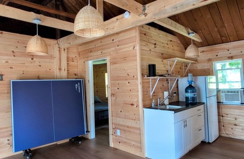 Nairn Centre Cabin | Cozy Retreat For Two