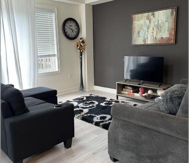 Guelph House | Cozy rooms in Guelph