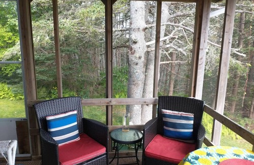 Bayswater Cottage | COZY SOUTH SHORE COTTAGE CLOSE TO THE BEACH