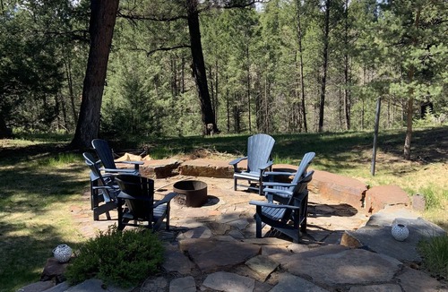Windermere Cabin | Cozy Timber Ridge 1 Cabin - Private Beach/Lake Access