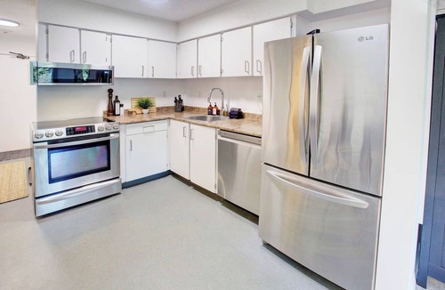 Whistler Creekside Condo | Creekside 2BR:Sleeps 6,Patio+ BBQ, Pool, Parking, Near Shops and Lakes!
