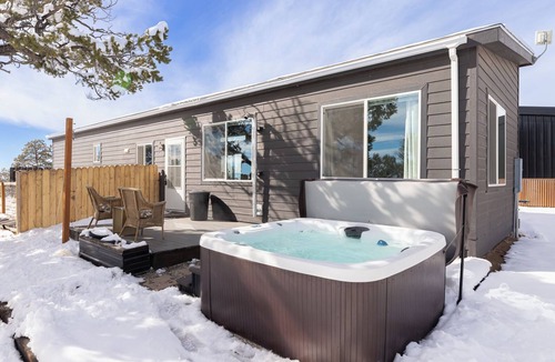 Baca Grande Cabin | Crestone Basecamp - With Hot Tub!