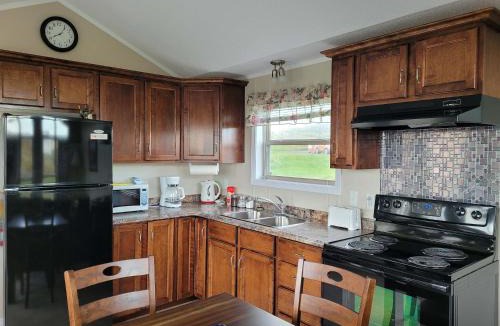 Twillingate House | Crimson Sky Cottage