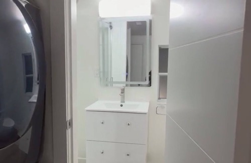 Cultus Lake House | Cultus home 1BHK
