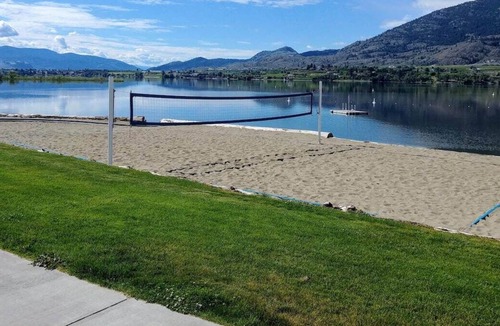 Osoyoos Cottage | Cute & Cozy Cottage on Osoyoos Lake