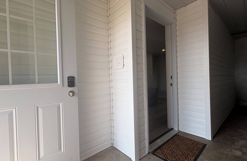 Moncton Villa | Cute & Cozy Villa Condo