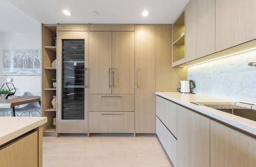 Southeast False Creek Condo | D59 - Amazing 2 bedroom at Avenue One