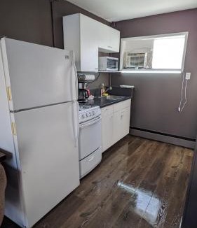 Okanagan-Similkameen Hotel | Deerview Lodge & Cabins - Princeton BC