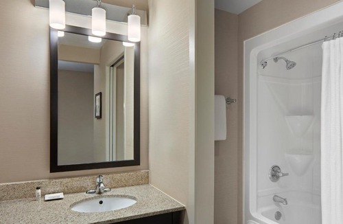 Guelph Hotel | Delta Hotels by Marriott Guelph Conference Centre