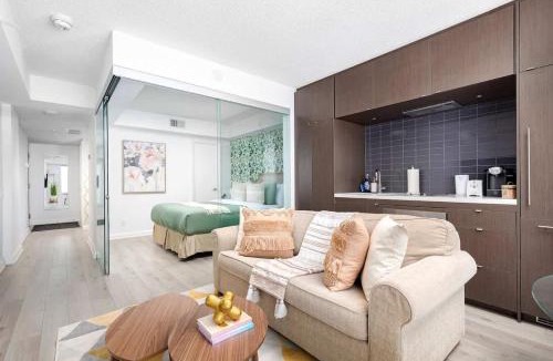 Yorkville Apartment | Designer Yorkville Stay Glam Vanity Mirror