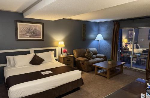 Vernon Hotel | Divya Sutra Plaza and Conference Centre, Vernon, BC