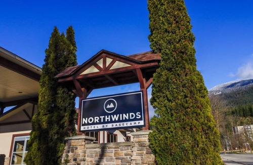 Revelstoke Hotel | Double Queen Suite Northwinds