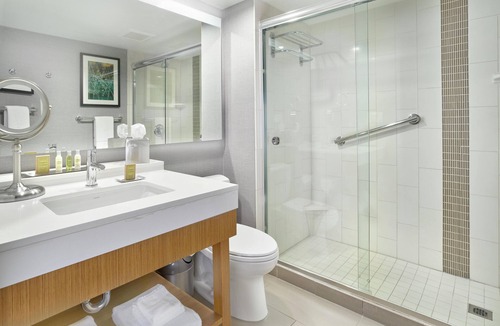 North Central Edmonton Hotel | DoubleTree by Hilton Edmonton Downtown