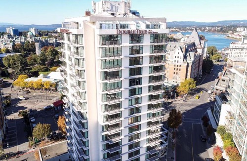 Downtown Victoria Hotel | DoubleTree by Hilton Hotel & Suites Victoria