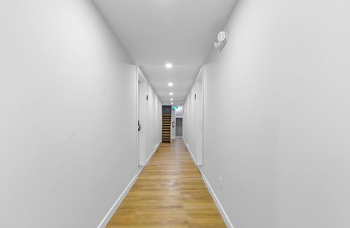 Hull Apartment | down town location brand new units#2