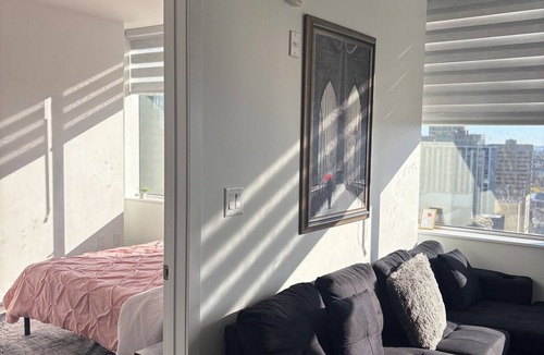 Downtown Edmonton Apartment | Downtown 1-Bedroom Close to Everything