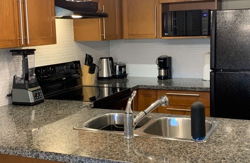North End Condo | Downtown, beach access, pool, luxurious and main at Waterscape