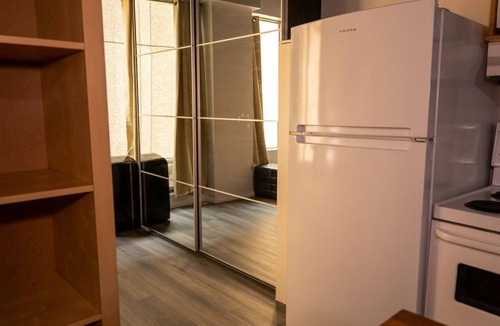 Downtown Edmonton Apartment | Downtown Edmonton Loft – Bright, Modern & Affordable
