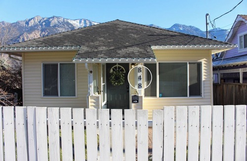 Lillooet House | Downtown Mountain Escape | Hot Tub + Cold Plunge