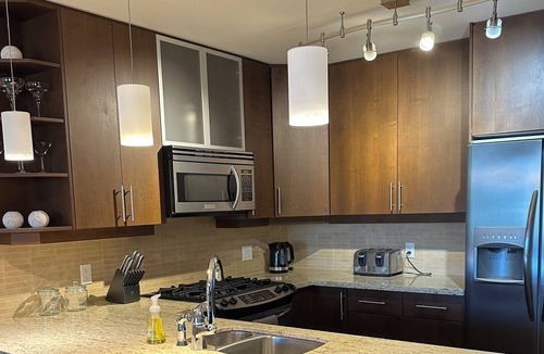 Regional District of Nanaimo Condo | Downtown Parksville condo. 2 bedrooms 2 bathrooms! Steps to Parksville beach!
