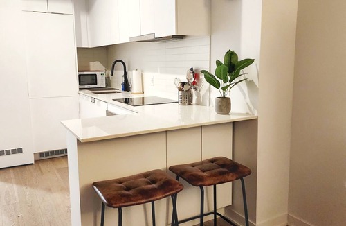 Latin Quarter Apartment | Downtown Studio Private Balcony Very Central with Fully Stocked Kitchen and AC
