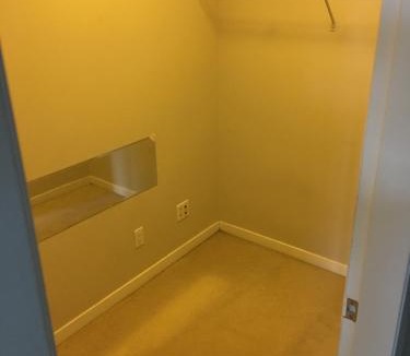 Coal Harbour House | Downtown Vancouver Private Guest Room