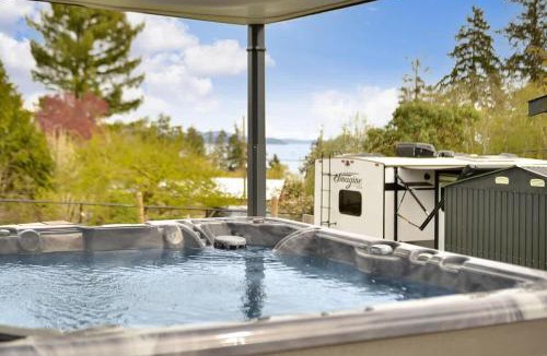 Regional District of Nanaimo House | Dragonfly Cottage by EMR Vacation Rentals