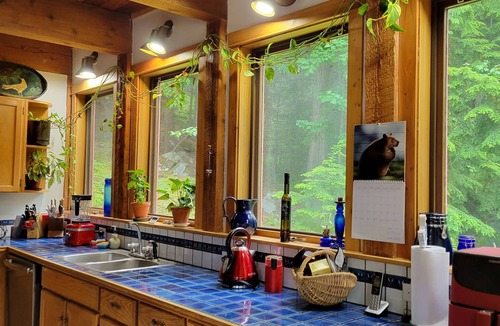 Proctor House | Eco-Garden: Rural Beauty in recreation heaven.