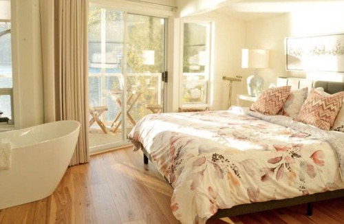 Cultus Lake House | Edgewater Romance at Cultus Lake