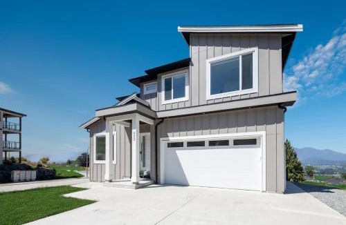 Eastern Hillsides House | Elegant 4BR Main Suite Family Friendly with Terrace