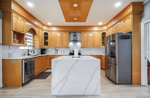 Surrey Newton House | Elegant 5BR Home| 4 Full Baths | Designed for comfort & Style