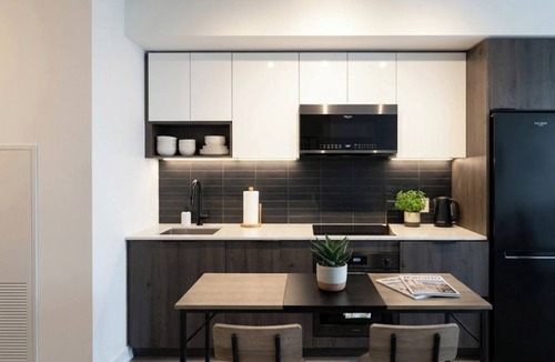 West Don Lands Apartment | Elegant Downtown 1Bdr Apartment w/transit