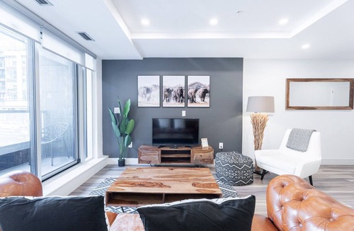 Downtown Halifax Apartment | Enchanting 1BR w/Den with GYM, Near Public Gardens