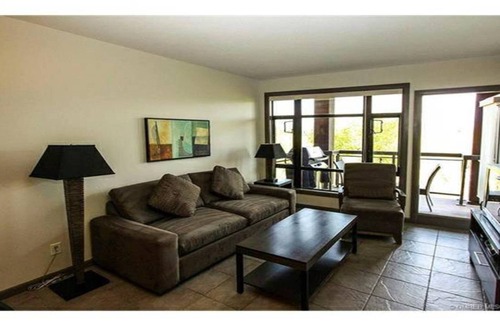 South Pandosy Condo | Enjoy all the Beautiful Okanagan has to offer.