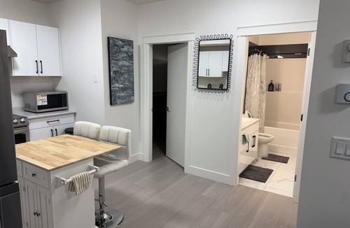 Saskatoon House | Enjoy “The Cozy villa 3.0” 2-bedroom building in fantastic Saskatoon with AC