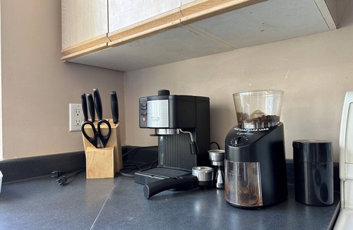 Westwood Plateau House | Entire 1 bedroom suite, sleeps 4, ensuite laundry & 5 mins to Lafarge Skytrain