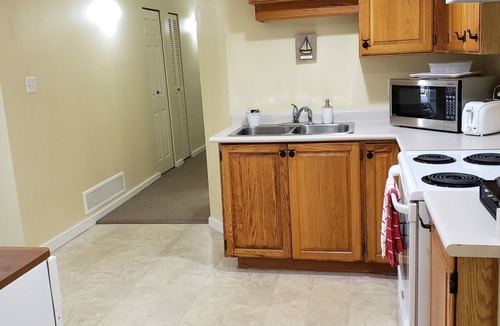 Campbell River House | Entire 3 bedroom guest suite - Campbell River